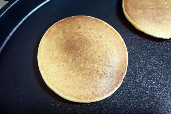 香蕉松饼的做法图解15