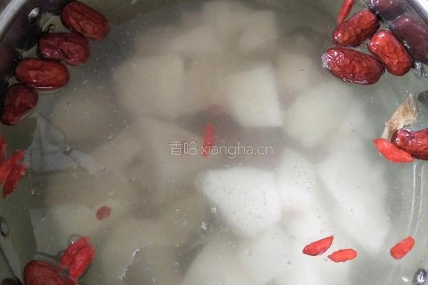 红豆地瓜筒骨汤的做法图解7