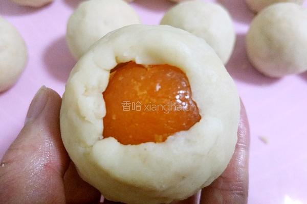 广式月饼（100克莲蓉蛋黄馅）的做法图解18