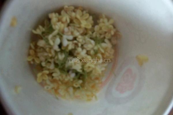甜甜桂花茶的做法图解1