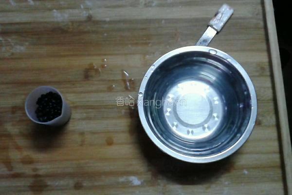 黑豆浆的做法图解1