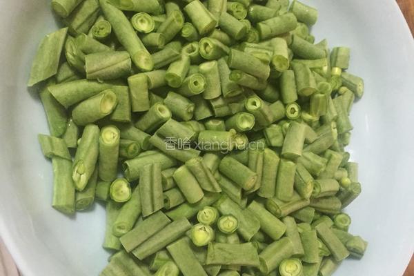 黄豆酱豆角炒肉的做法图解3