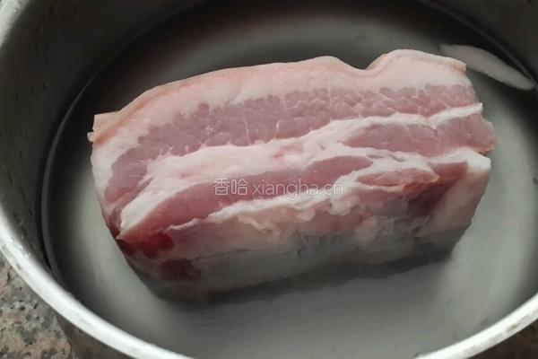 雪菜土豆蒸肉的做法图解1