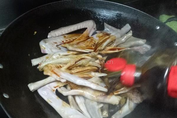 卤鹅掌翼的做法图解4