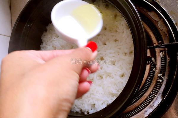 腊味煲仔饭的做法图解6
