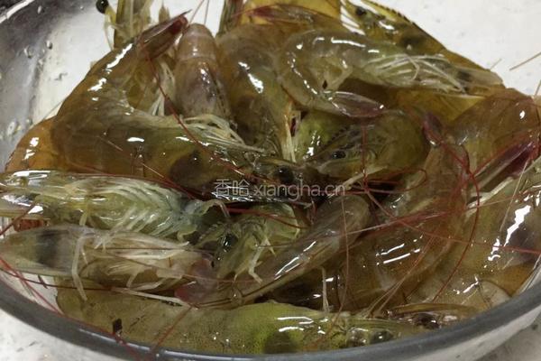 麻辣土豆虾的做法图解1