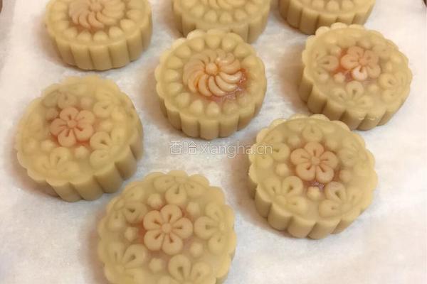 广式蛋黄月饼的做法图解9