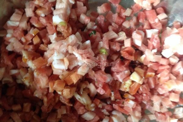 茭瓜肉丁馅水饺的做法图解3