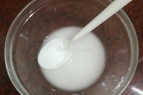 西兰花炒香菇的做法图解7