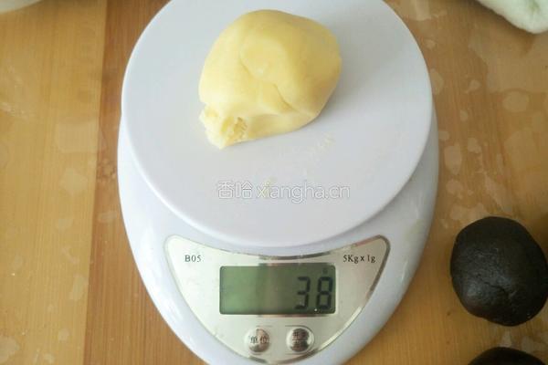 奶香枣泥月饼的做法图解10