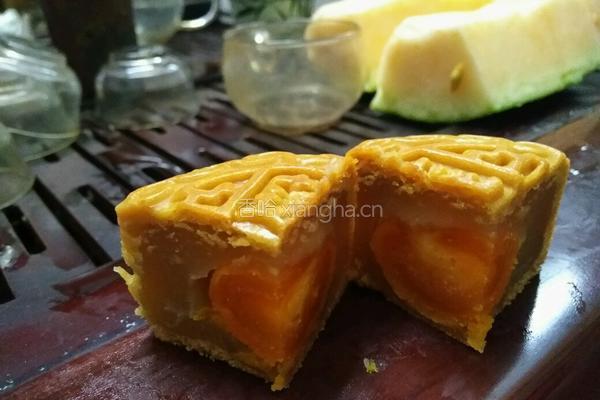 蛋黄莲蓉月饼的做法图解21