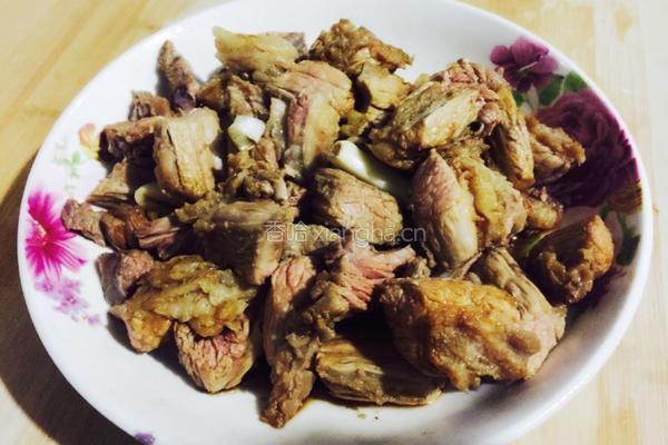 西红柿土豆牛腩的做法图解2