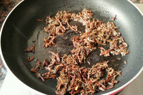 酸菜蛋炒饭的做法图解3