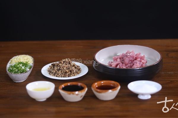 清脆中包裹肉香，试试这道苦瓜酿肉吧的做法图解2