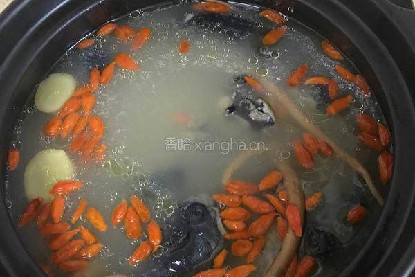 乌鸡当归枸杞汤的做法图解8