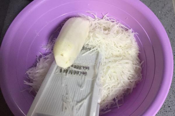 萝卜丝肉馅包子的做法图解2
