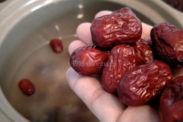 桃胶薏仁白果汤的做法图解15