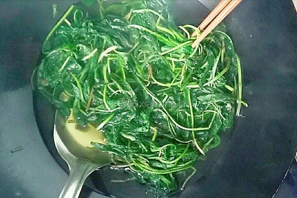凉拌蒲公英的做法图解5