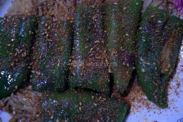 煎尖椒金针菇（烧烤味）的做法图解4