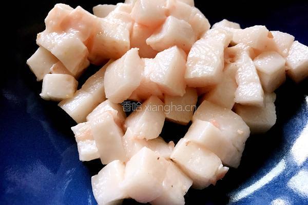 猪油渣豆腐汤的做法图解1