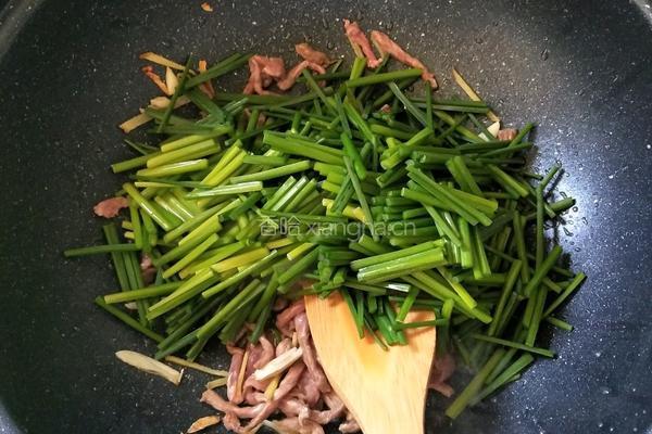 韭菜花炒牛肉的做法图解9