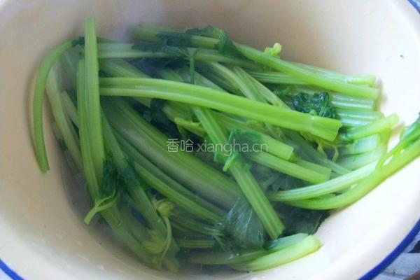 猪肉芹菜馅饼的做法图解9
