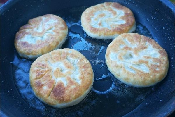 猪肉芹菜馅饼的做法图解19