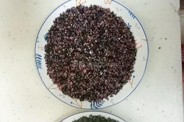 自制三黑芝麻糊的做法图解1