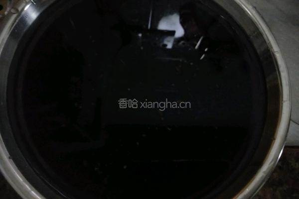 黑米粥的做法图解2