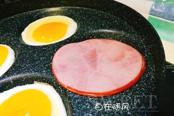 煎蛋汉堡的做法图解4