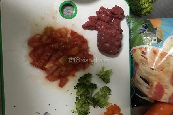番茄牛肉芝士焗饭的做法图解1