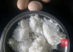 蛋炒饭的做法图解1