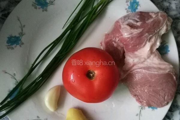西红柿肉末拌面的做法图解1