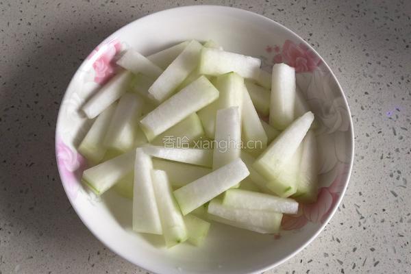 蚝油冬瓜条的做法图解1