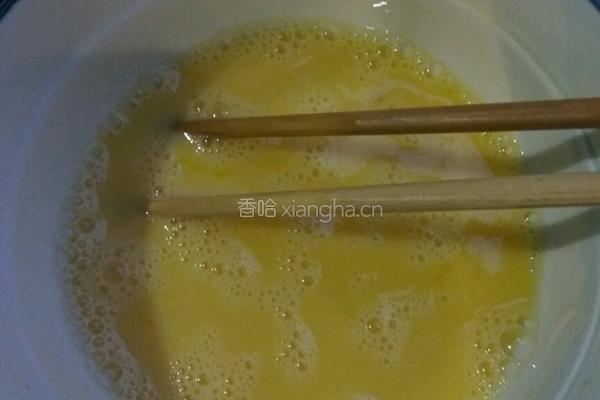 酥黄菜（拔丝鸡蛋）的做法图解1