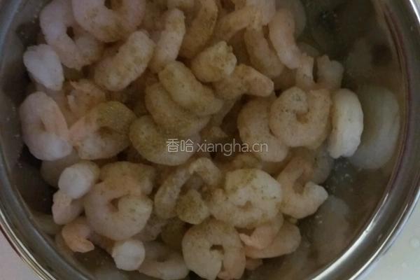 虾仁鸡蛋的做法图解2