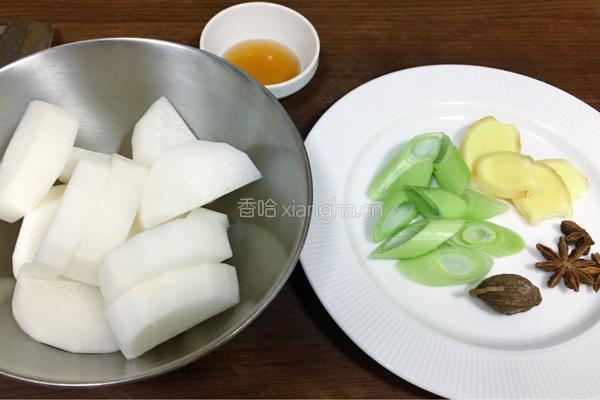 白萝卜炖猪蹄的做法图解3