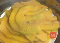 豆沙南瓜饼的做法图解1