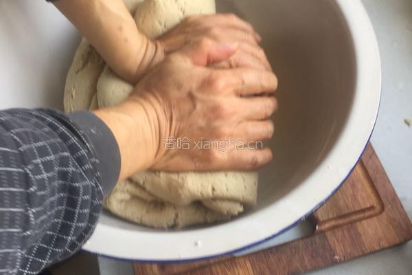蒸莜面饸饹的做法图解4