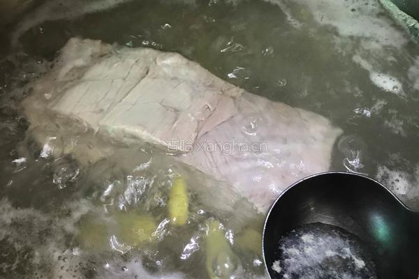 洋葱回锅肉的做法图解3