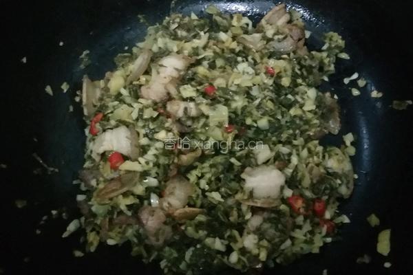 酸菜炒五花肉的做法图解3