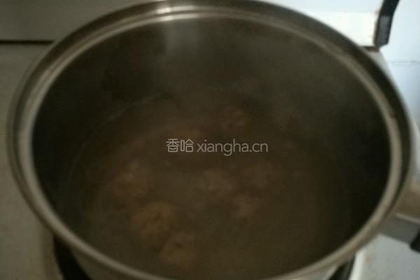 珍珠丸子粉条一锅烩的做法图解2