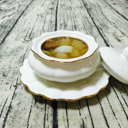 香梨百合无花果冰糖羹的做法[图]