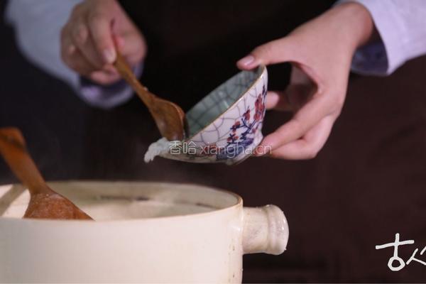 古人冬季养生品——薏米山药柿霜粥的做法图解4