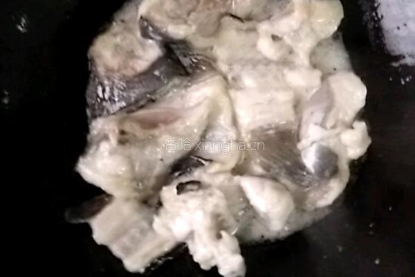 酸菜鱼的做法图解2