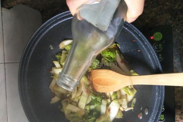 醋溜长白菜的做法图解9