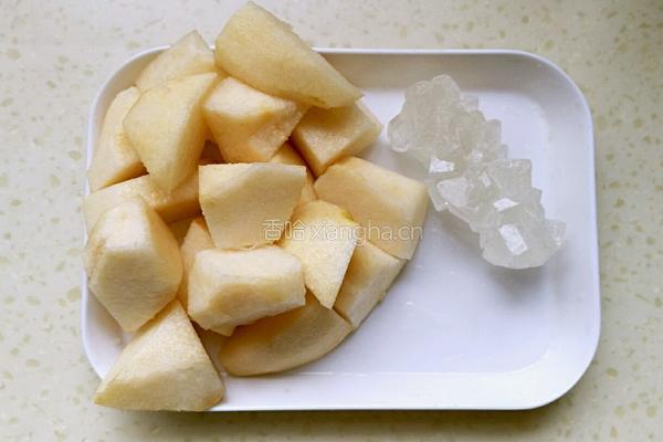 冰糖雪梨的做法图解1