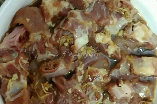 香芋蒸排骨的做法图解3