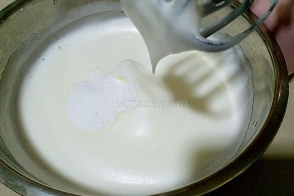 喷花可可戚风蛋糕的做法图解9