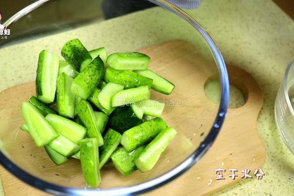 黄瓜韭菜泡菜的做法图解6